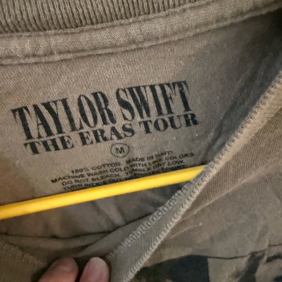 Taylor Swift The Eras Tour Brown Tee - Picture 2 of 3
